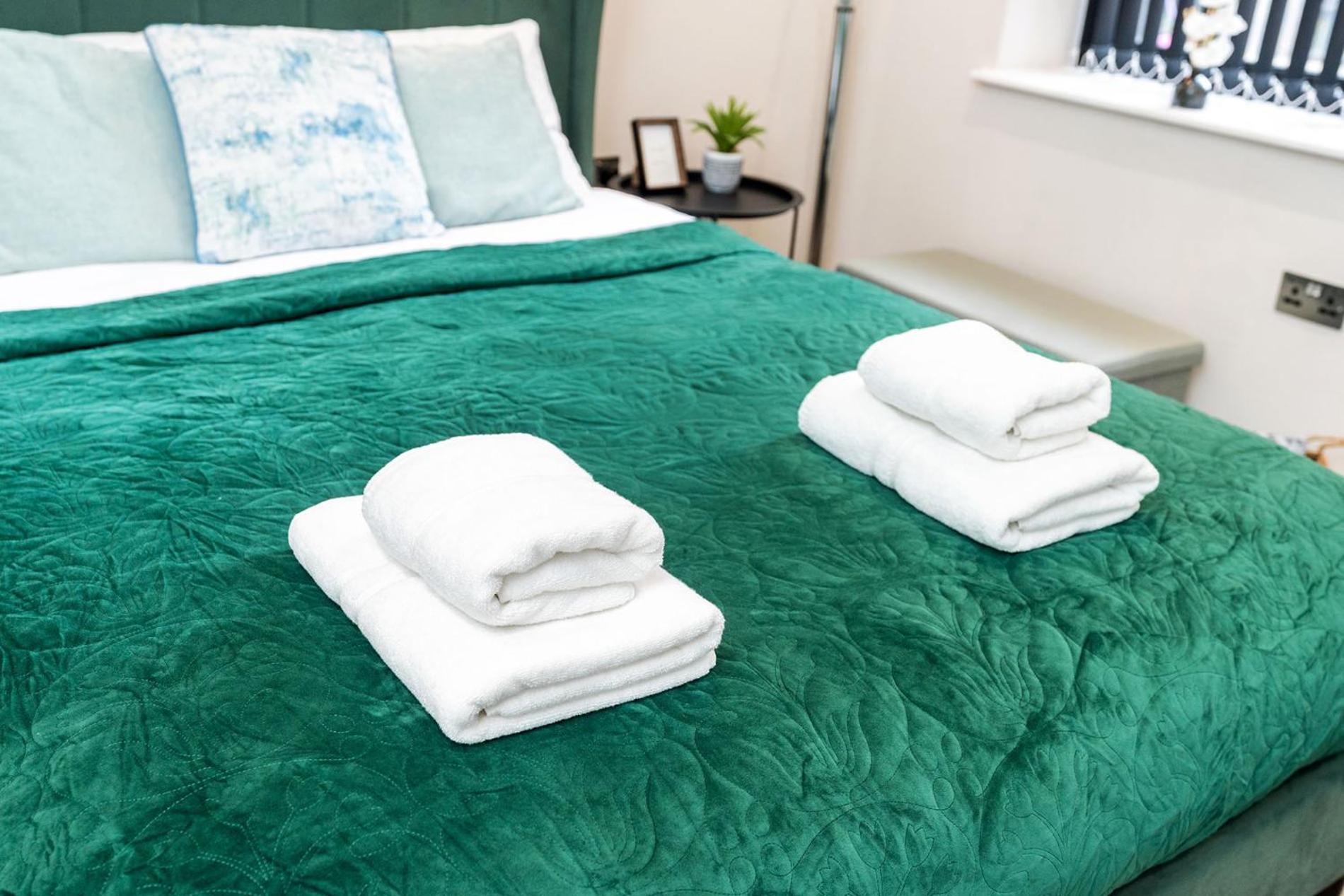 Beautiful Apartment & Central Location & King Size Bed Лидс Экстерьер фото